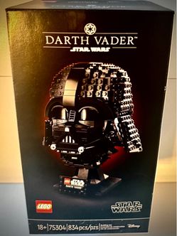 Unopened LEGO Star Wars Darth Vader Helmet #75304