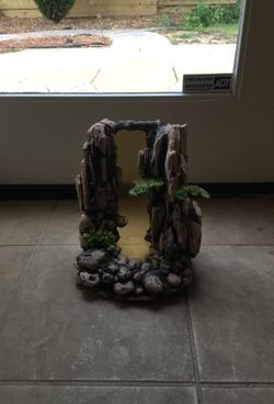 Fish tank decoration in excellent condition