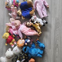 Lot of 20+ plushes kids baby.  Good condition