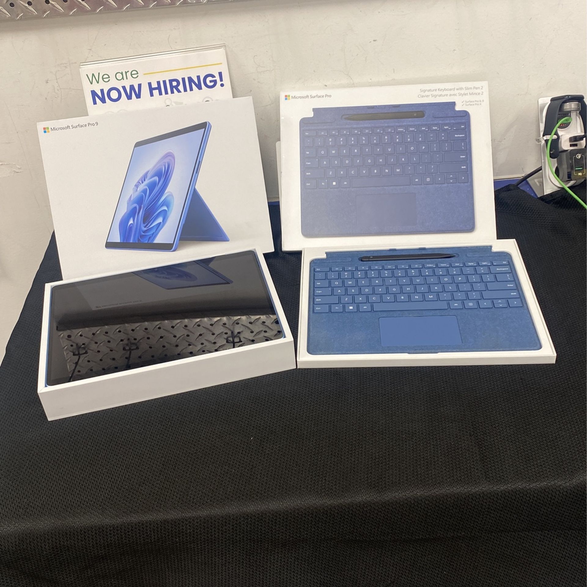 Microsoft Surface Pro 9 With Keypad And Slim Pen