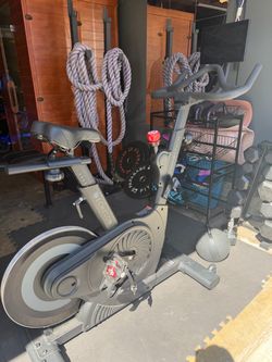 Echelon Connect Indoor Cycling Bike