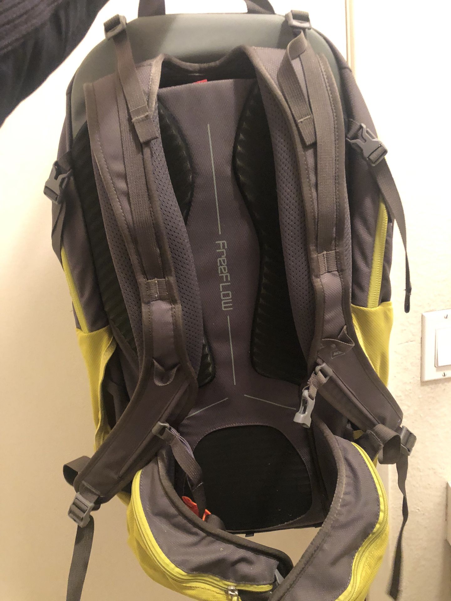 REI outlook 40 Backpack