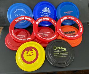 Nice Lot of 13 FRISBEES - Like NEW!