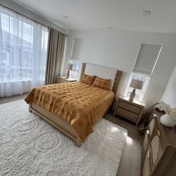 Living spaces bedroom Set