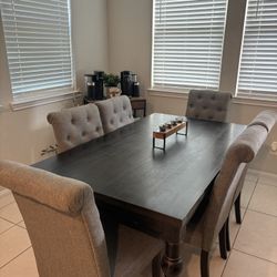 Dinner Table For Six Great Condition 