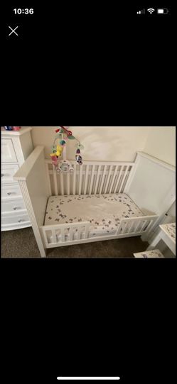 Fillmore Convertible Pottery Barn Crib For Sale $ 250
