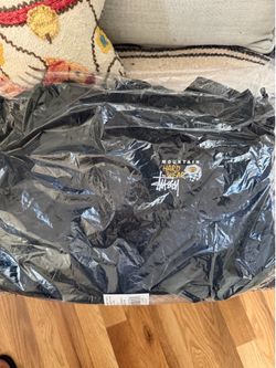 Mountain hardware x Stussy