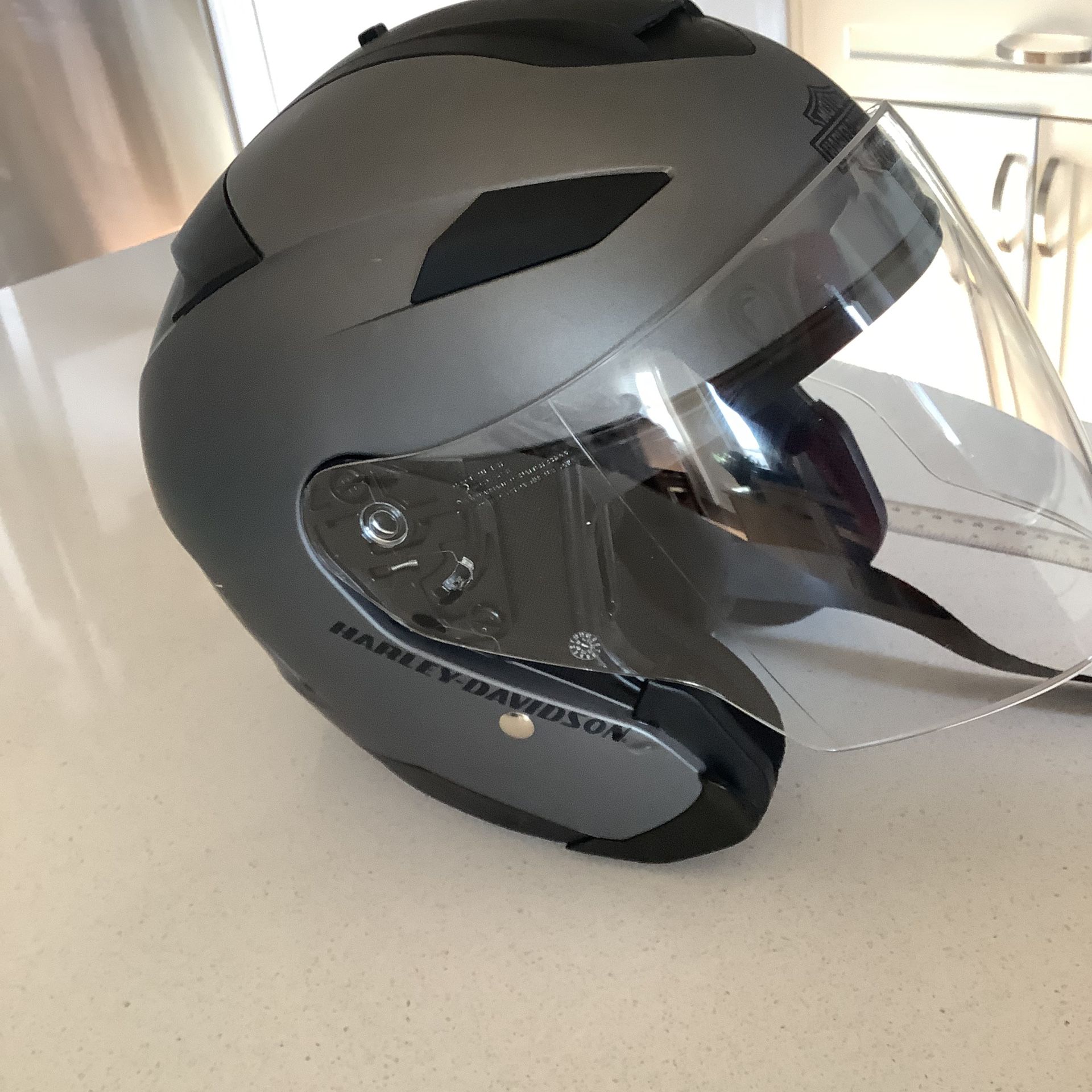 Harley Davidson w Sun Shield Open face HD H27 Motorcycle helmet size  6 7/8 to 7” easy button slide to bring down sun Shield, full chin strap no rips 