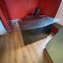 GLASS DESK 