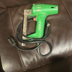 staple gun