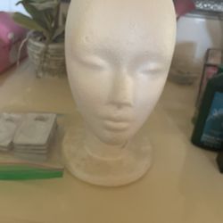 Mannequin Head