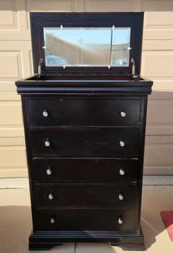 Black Cherry 5 Drawer Lift-Top Dresser