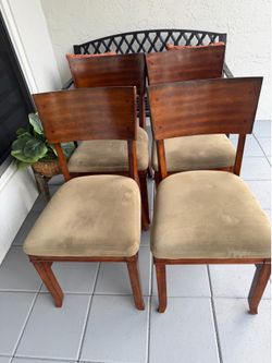 4 Chairs