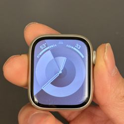 Apple Watch Series 8 GPS 41mm Starlight 