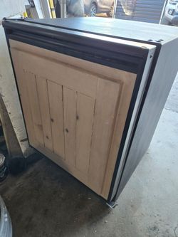Wine cooler fride