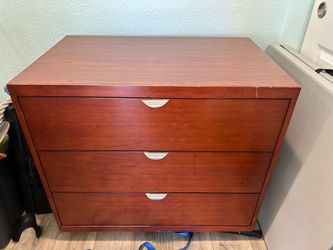Brown nightstand/drawer
