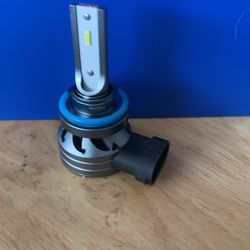Headlights H11