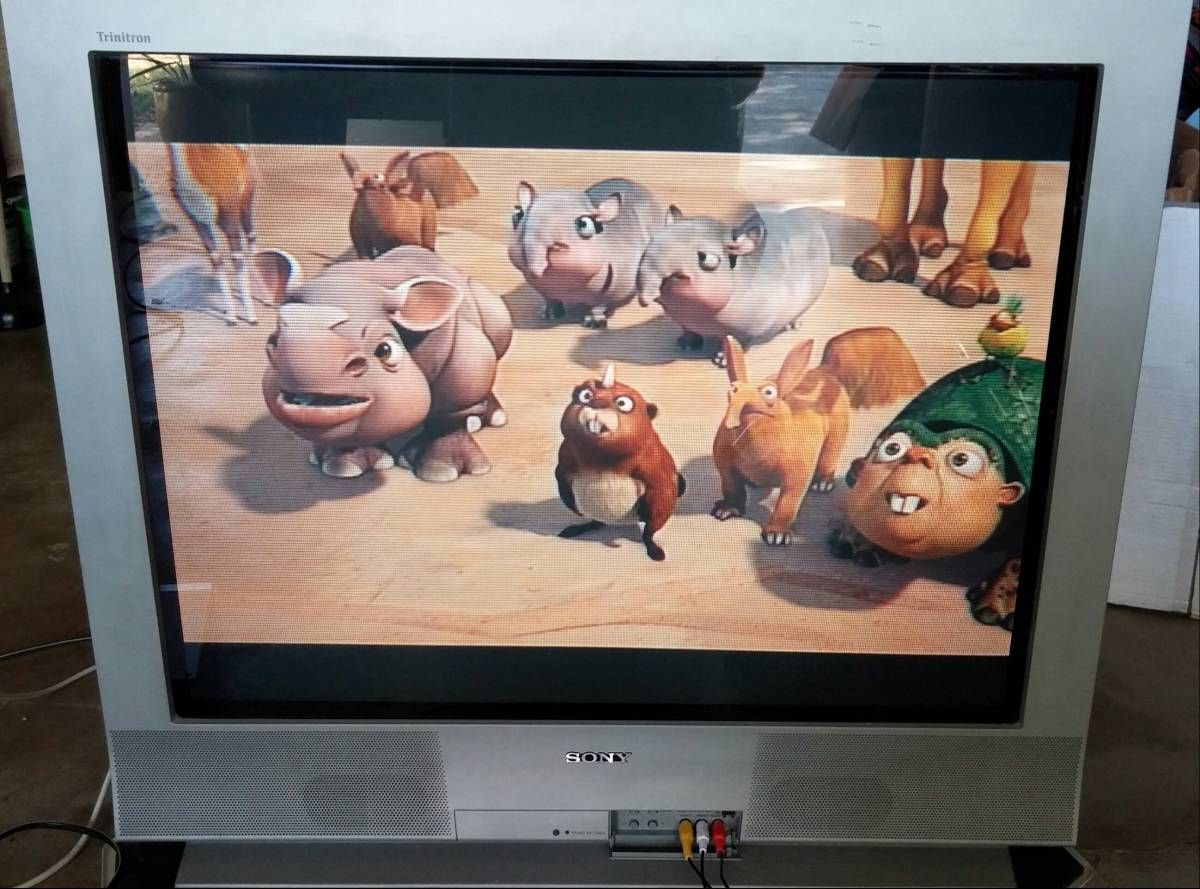 36" Sony Trinitron TV, Remote, Manual