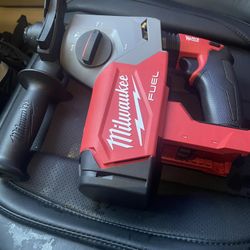 Milwaukee Rotary Hammer Drill