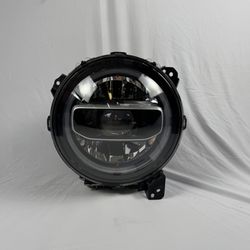 2018 2019 2020 2021 2022 Jeep Wrangler JL Headlight Passenger Right 