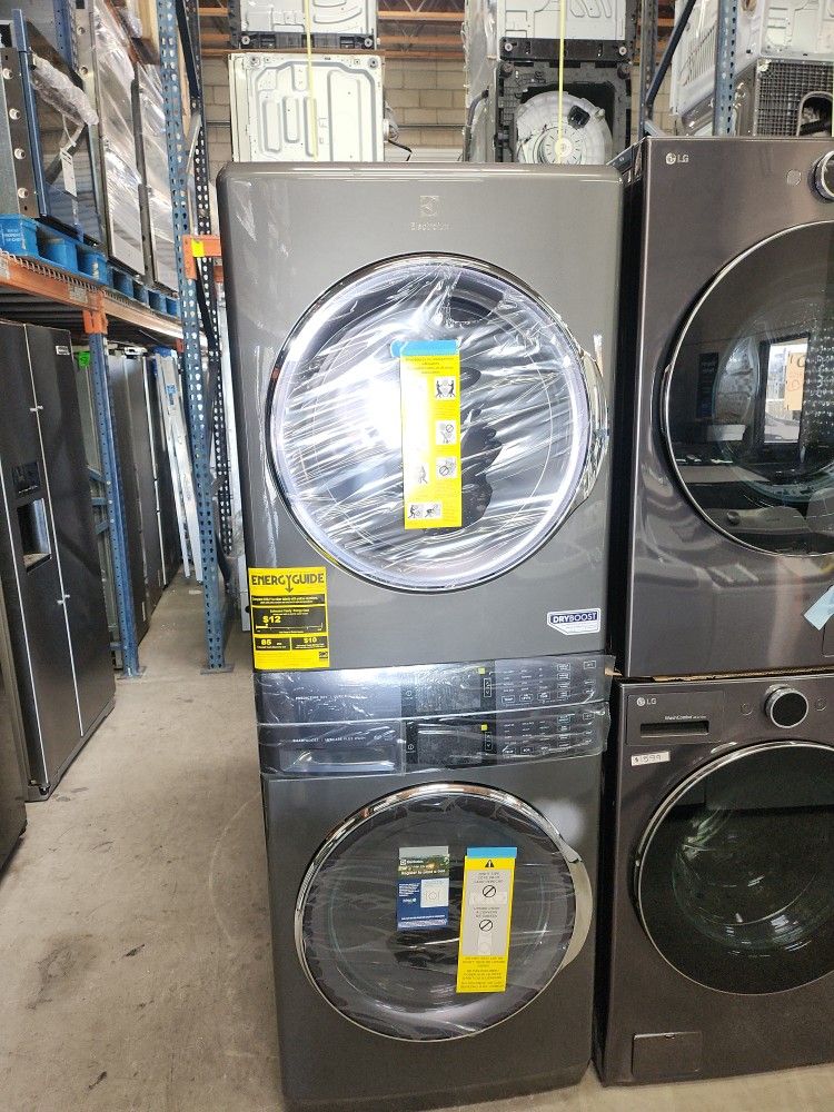 Electrolux
4.5 cu. ft. Stacked Washer and 8.0 cu. ft. Gas Dryer Laundry
Tower in Titanium with Smartboost Premixing, Energy Star