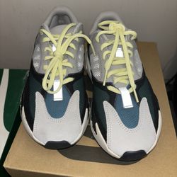 Yeezy 700