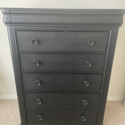 Dresser1