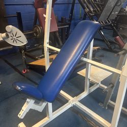 Incline bench Machine