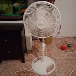 Galaxy Pedestal Standing Fan White