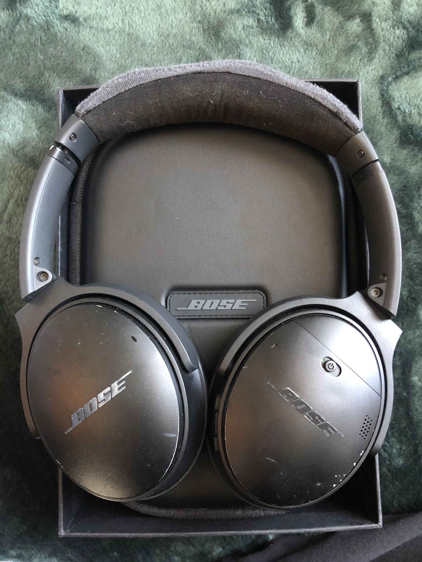 Bose QC 35 II Acoustic Noise Cancelling Headphones BOSE QuietComfort 35 II NEGOTIABLE