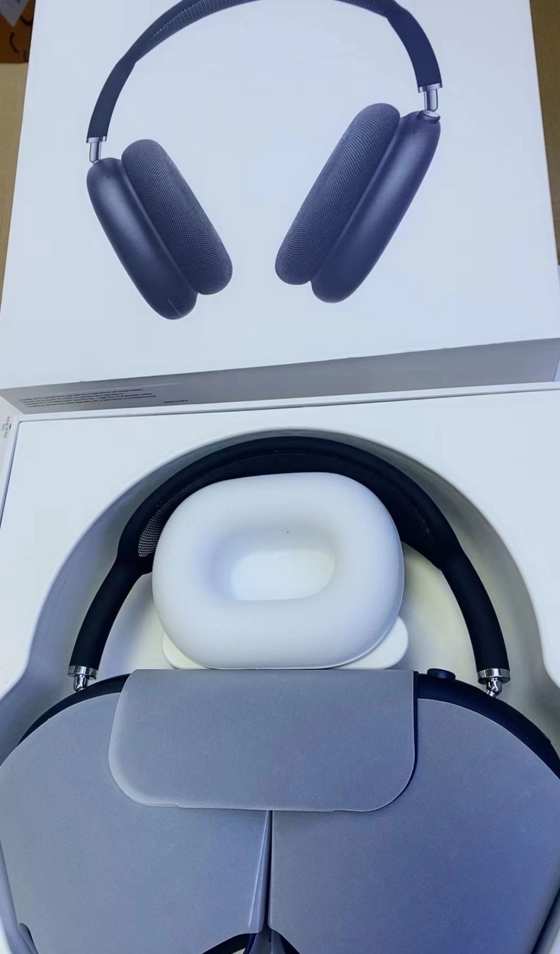 Brand AirPod Max  Midnight /Headphones /wireless