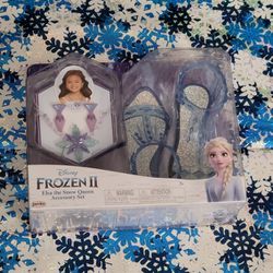 Disney Frozen 2 ELSA  THE SNOW QUEEN  Dress Up Set SHOES EARRINGS  AND NECK LACE  KIDS Size 3