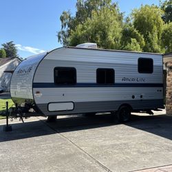 2021 gulf stream ameri - lite  