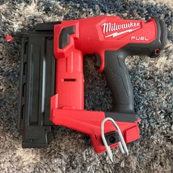M18 Fuel 18 gauge Brad nailer