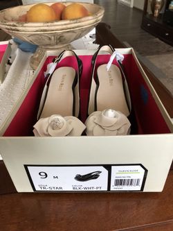 Taryn Rose size 9 heels