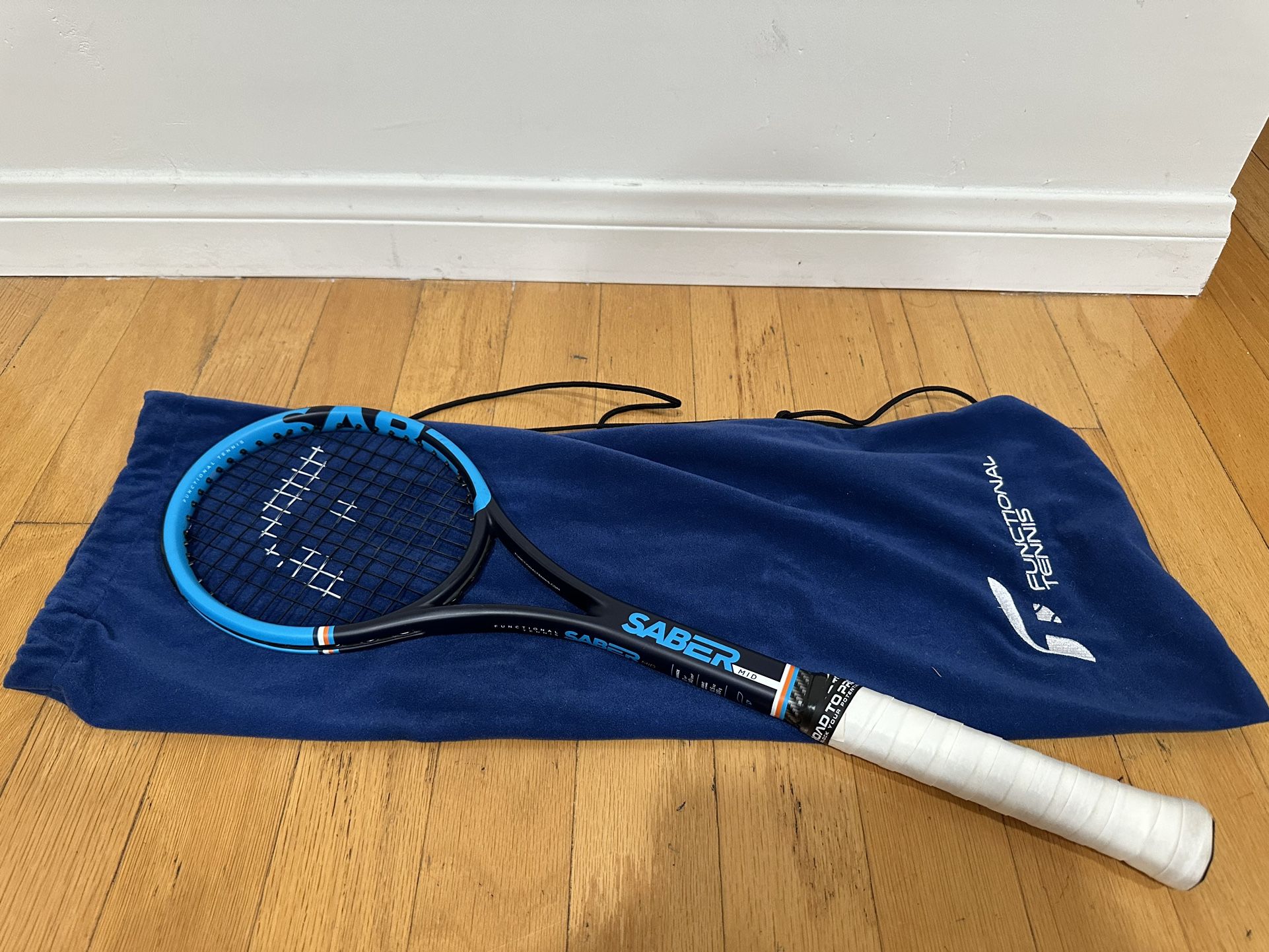 Functional Tennis Saber Racket 🎾