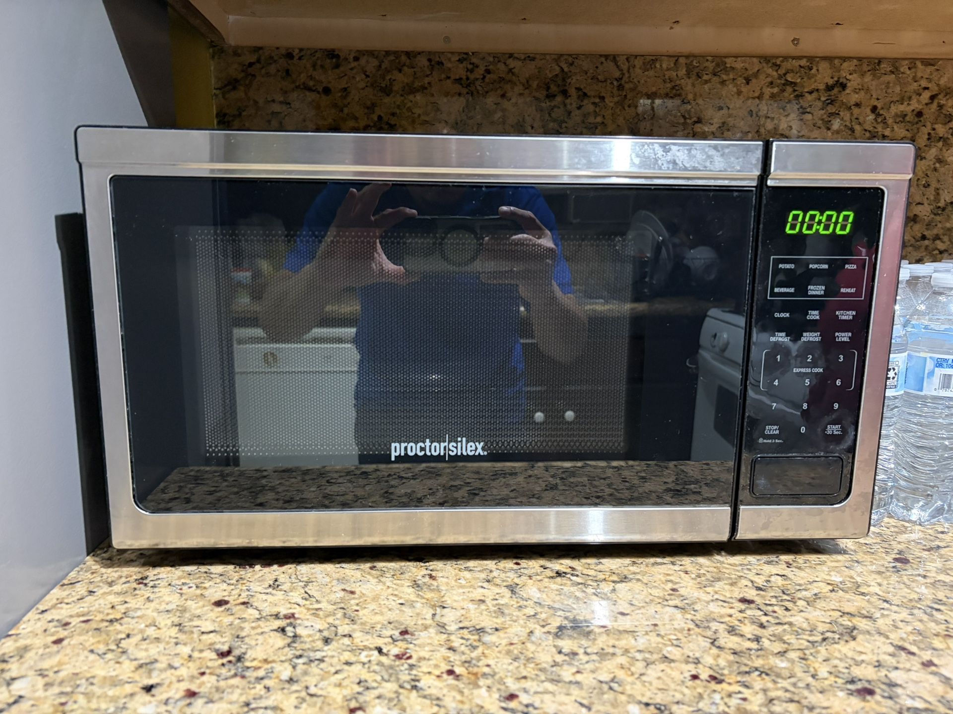 Like New  Microwave 