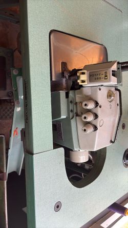 Surger Three Thread.