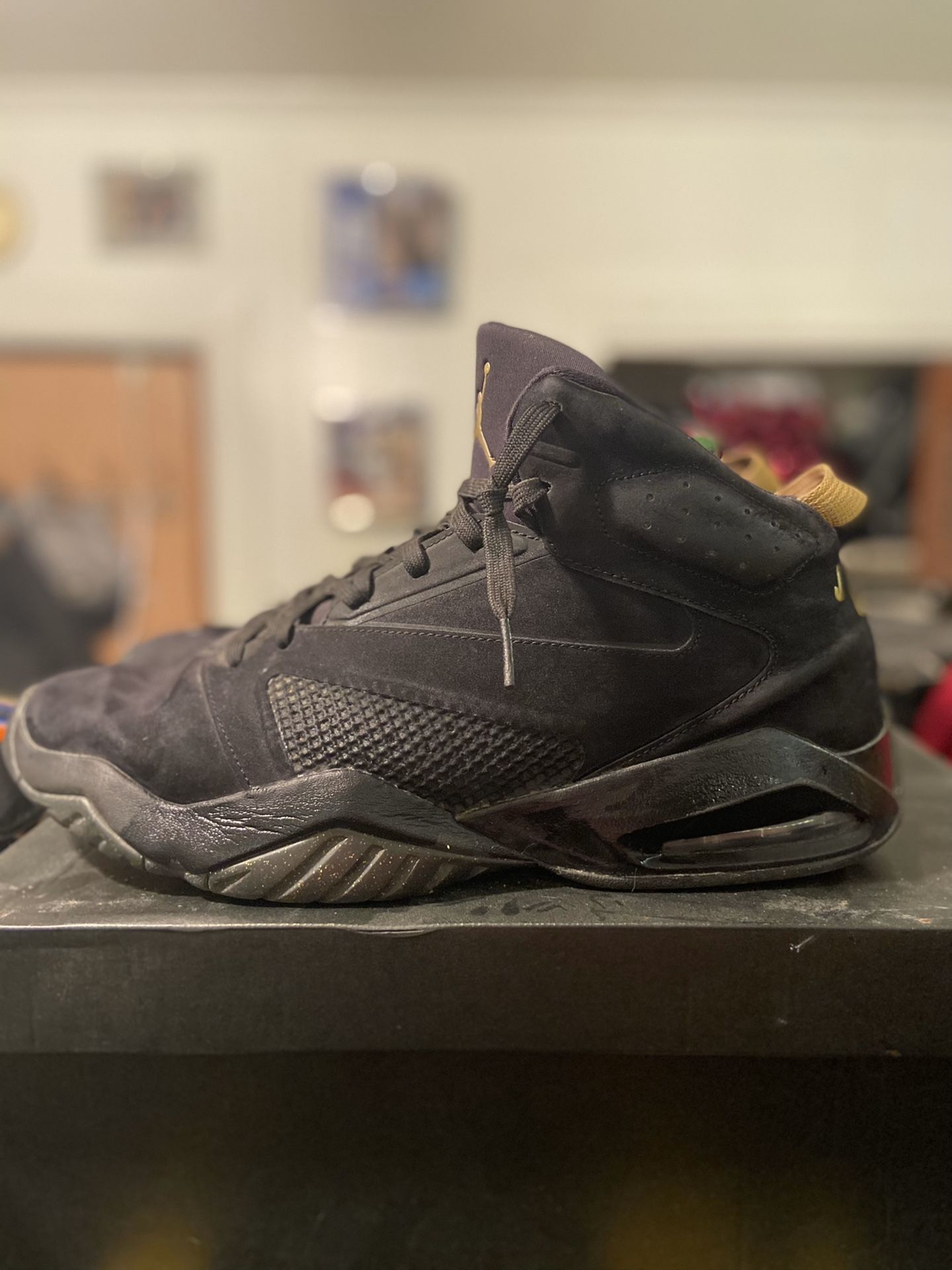 Jordan lift off