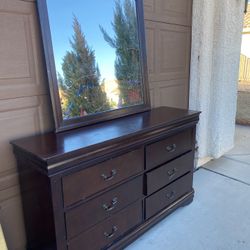 Cherrywood Dresser & Mirror