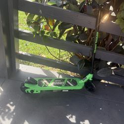 El monopatín eléctrico Hyper Toys Jammer 12V