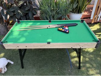 Teen pool table with foldable stand