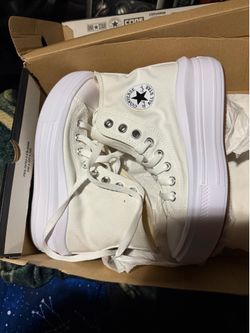 2 pairs  converse & UGG
