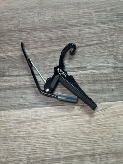 LIKE NEW Kyser Quick-Change Acoustic Guitar Capo - Black