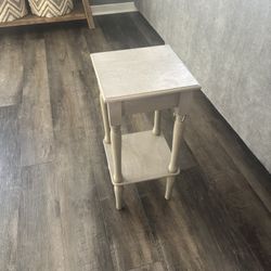 End Table Gray/grey 