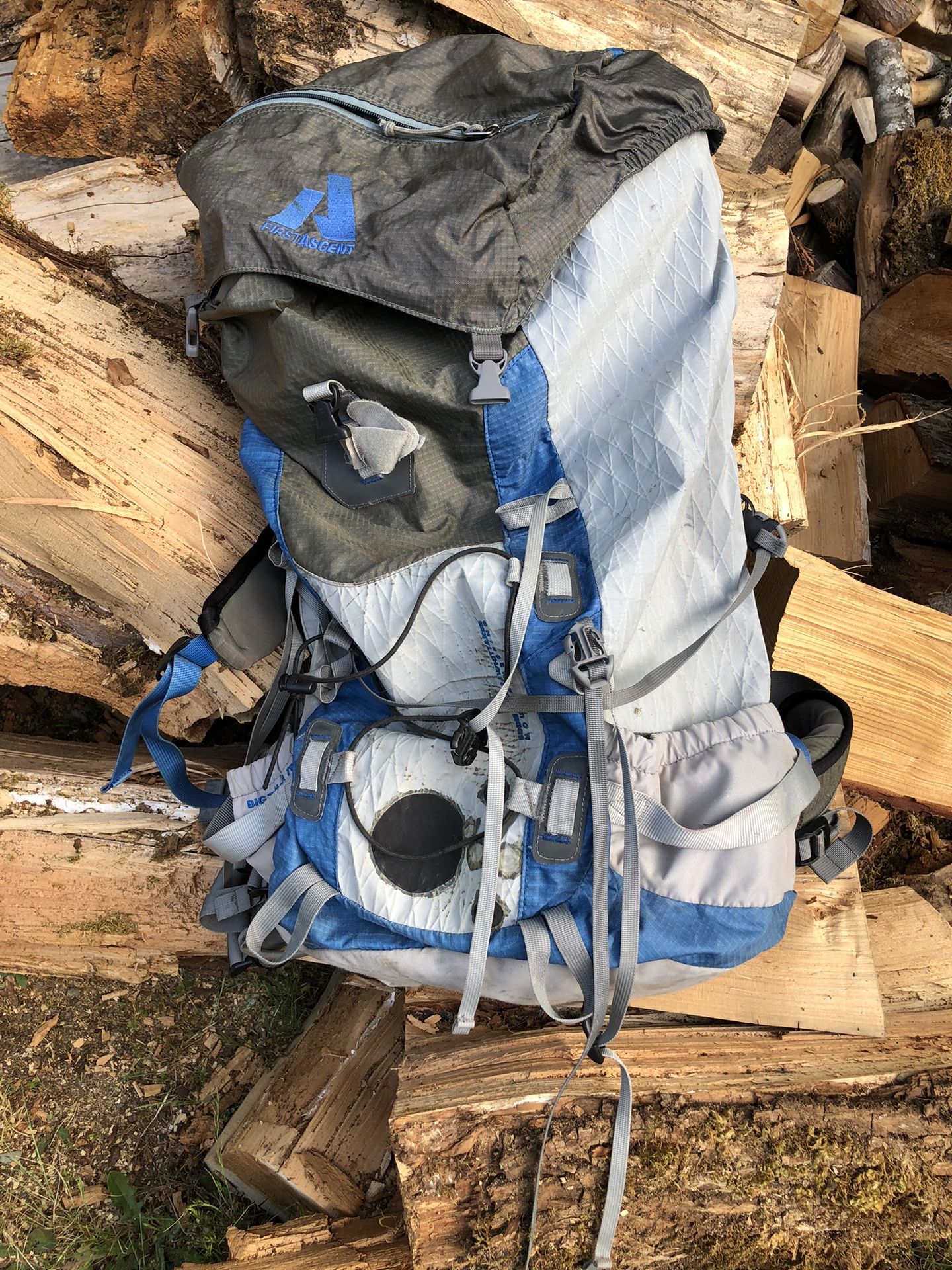First Ascent Mountaineering Backpacking Eddie Bauer / Whittaker