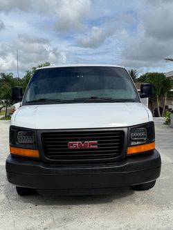2012 GMC Savana