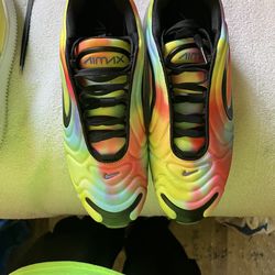Nike AIRMAX 720 TieDye