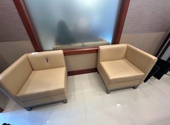 Modern Leather Lounge Chairs – Set of 2 – Tan Reception Chairs