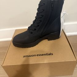 Amazon Essentials Women’s Thick-Sole Rubber Combat Boots